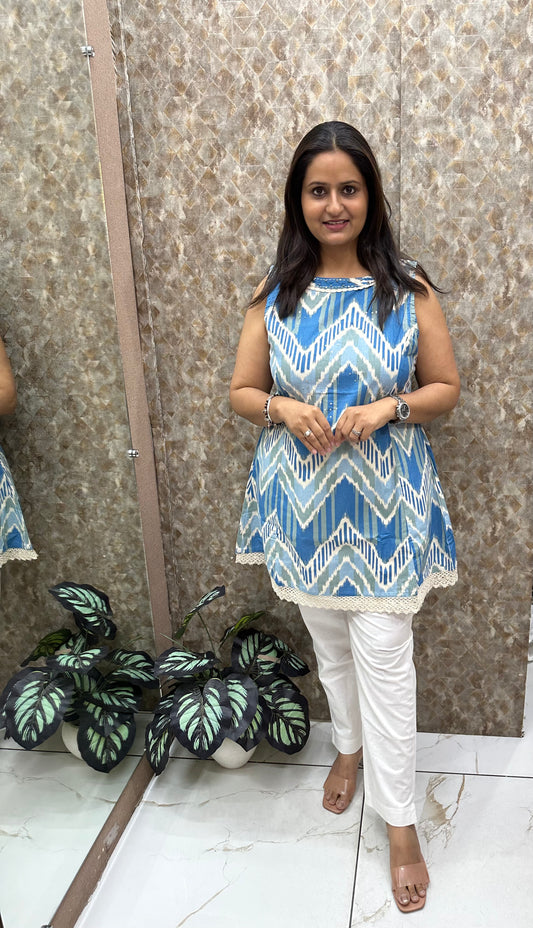 Sleeveless Kurti