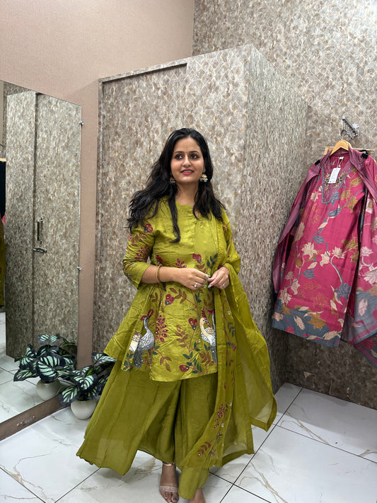 Beautiful Divider Suit